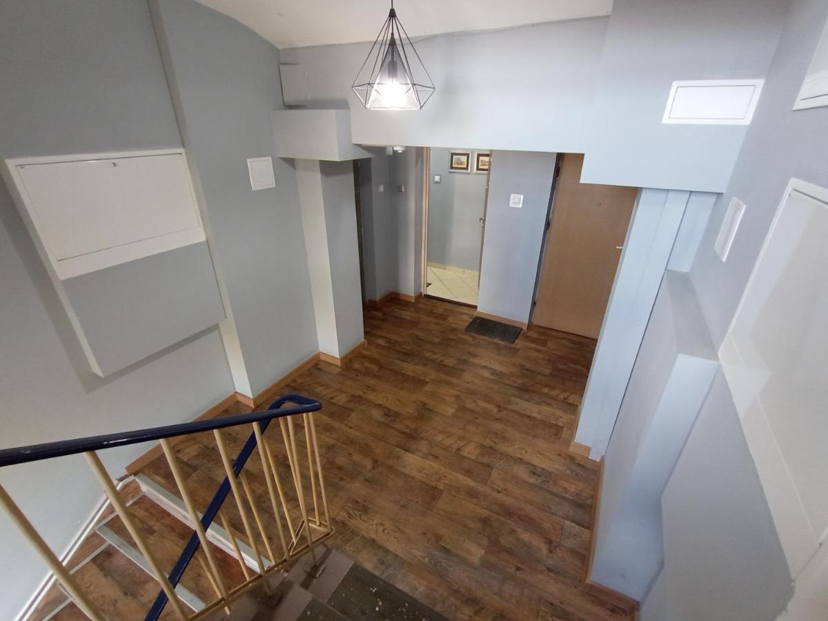 Apartament Venge -Cale Mieszkanie 46M2 Na Wylacznosc - Z Jedna Sypialnia I Jednym Sypialno-Salonem -3 Pietro Bez Windy- Rezerwacja Bez Karty Kredytowej-Klimatyzacja-Netflix-2 Lozeczka Dzieciece- Bezplatny Parking Publiczny Βρότσλαβ Εξωτερικό φωτογραφία