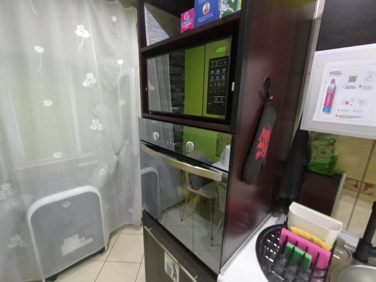 Apartament Venge -Cale Mieszkanie 46M2 Na Wylacznosc - Z Jedna Sypialnia I Jednym Sypialno-Salonem -3 Pietro Bez Windy- Rezerwacja Bez Karty Kredytowej-Klimatyzacja-Netflix-2 Lozeczka Dzieciece- Bezplatny Parking Publiczny Βρότσλαβ Εξωτερικό φωτογραφία