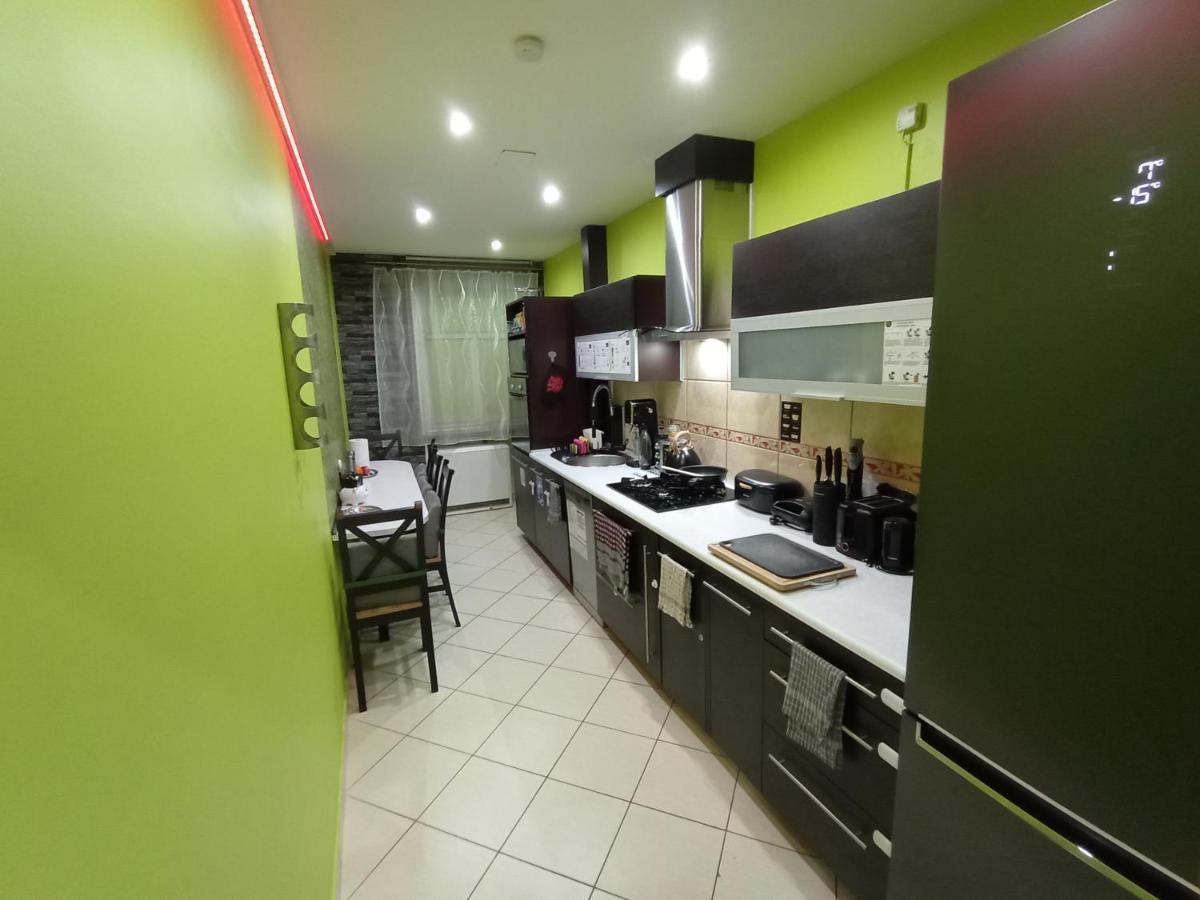 Apartament Venge -Cale Mieszkanie 46M2 Na Wylacznosc - Z Jedna Sypialnia I Jednym Sypialno-Salonem -3 Pietro Bez Windy- Rezerwacja Bez Karty Kredytowej-Klimatyzacja-Netflix-2 Lozeczka Dzieciece- Bezplatny Parking Publiczny Βρότσλαβ Εξωτερικό φωτογραφία