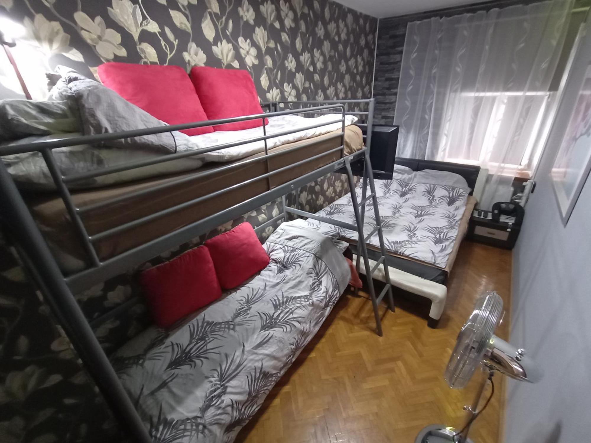 Apartament Venge -Cale Mieszkanie 46M2 Na Wylacznosc - Z Jedna Sypialnia I Jednym Sypialno-Salonem -3 Pietro Bez Windy- Rezerwacja Bez Karty Kredytowej-Klimatyzacja-Netflix-2 Lozeczka Dzieciece- Bezplatny Parking Publiczny Βρότσλαβ Εξωτερικό φωτογραφία