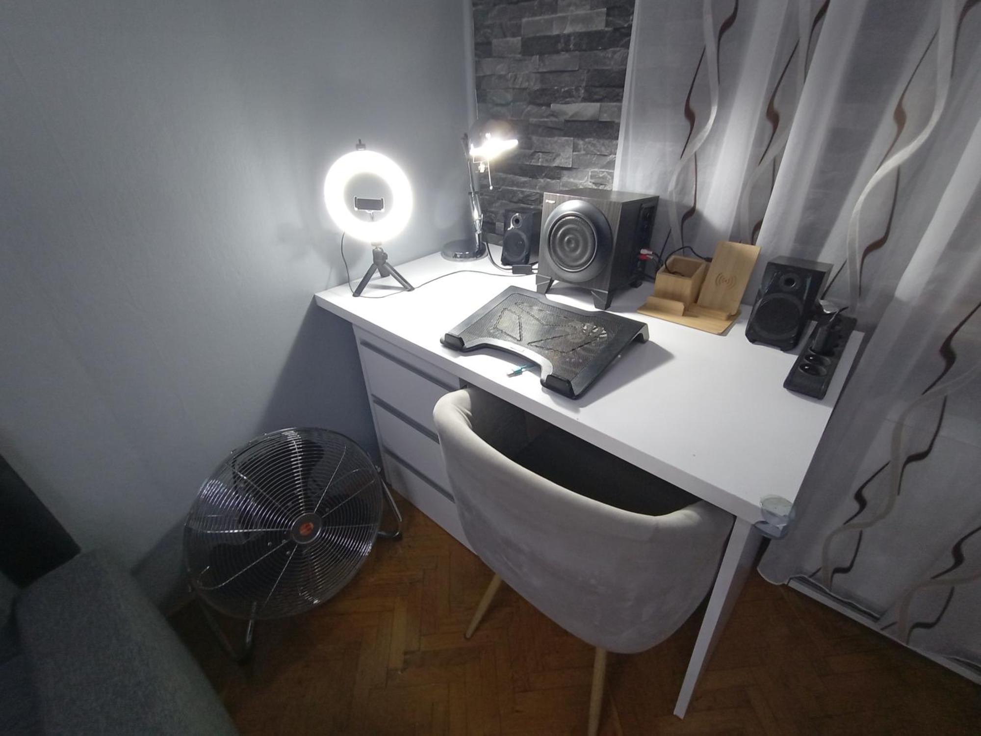 Apartament Venge -Cale Mieszkanie 46M2 Na Wylacznosc - Z Jedna Sypialnia I Jednym Sypialno-Salonem -3 Pietro Bez Windy- Rezerwacja Bez Karty Kredytowej-Klimatyzacja-Netflix-2 Lozeczka Dzieciece- Bezplatny Parking Publiczny Βρότσλαβ Εξωτερικό φωτογραφία